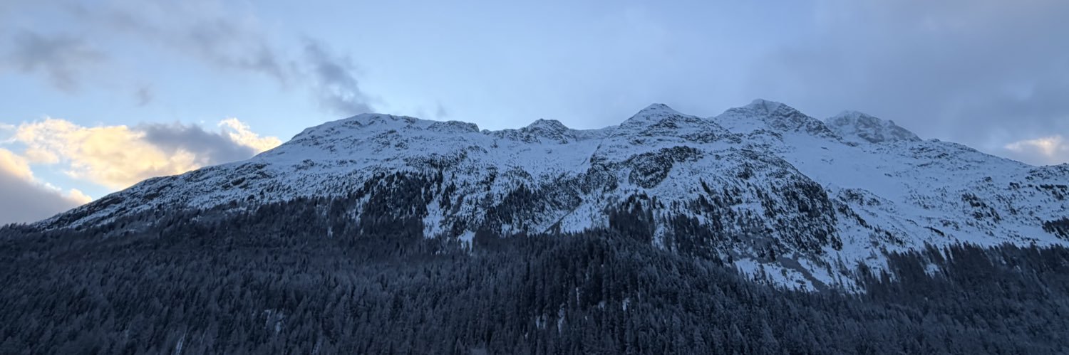 Micha_Mathis's profile banner image