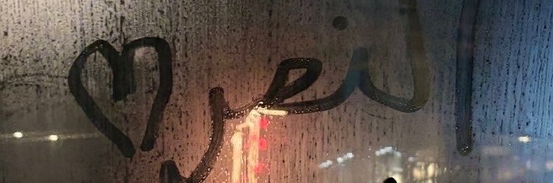 loora182's profile banner image