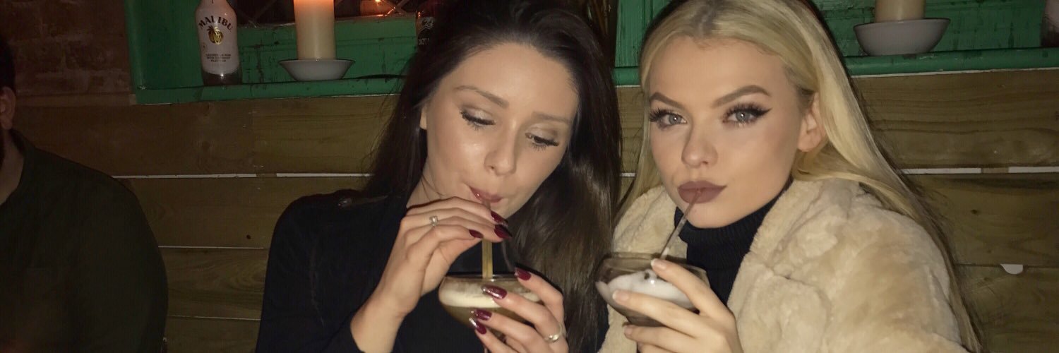 amygarnz's profile banner image
