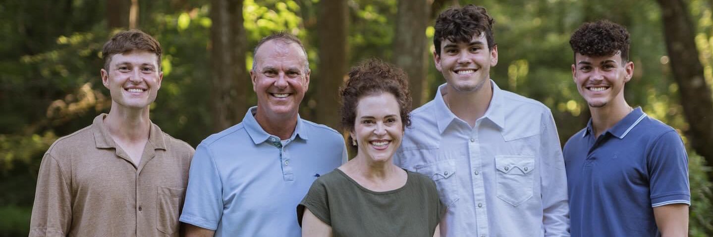 Lauriezack's profile banner image