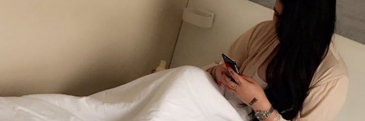 micaelauy's profile banner image