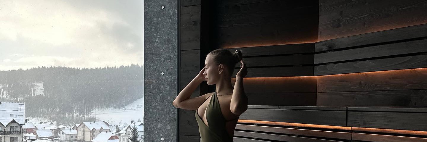WINNIE65421's profile banner image