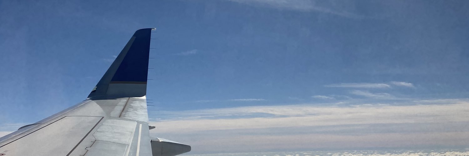 _carolinnaaa_'s profile banner image