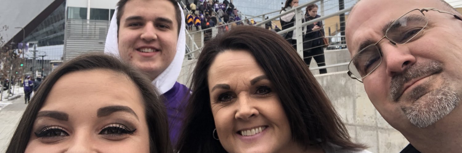kenadybenning's profile banner image