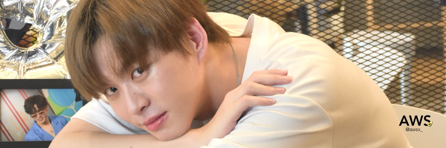 aws 🥑 -rest- banner