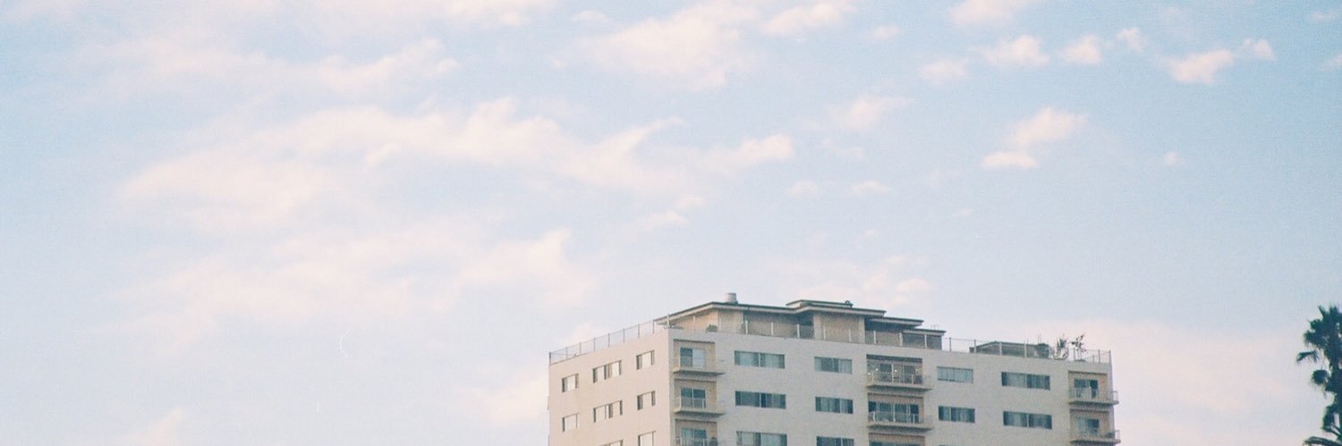 juli_lee42's profile banner image