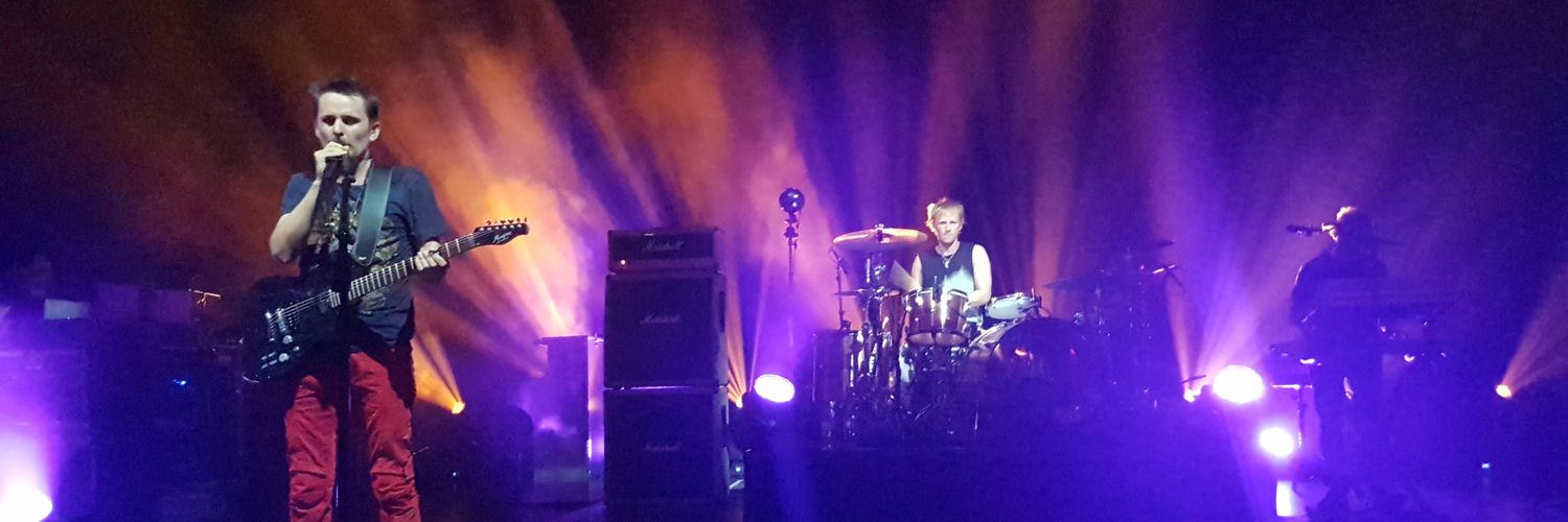 AdlyneMuser's profile banner image
