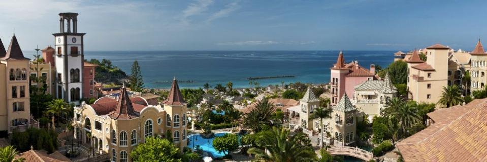 Bahía del Duque banner