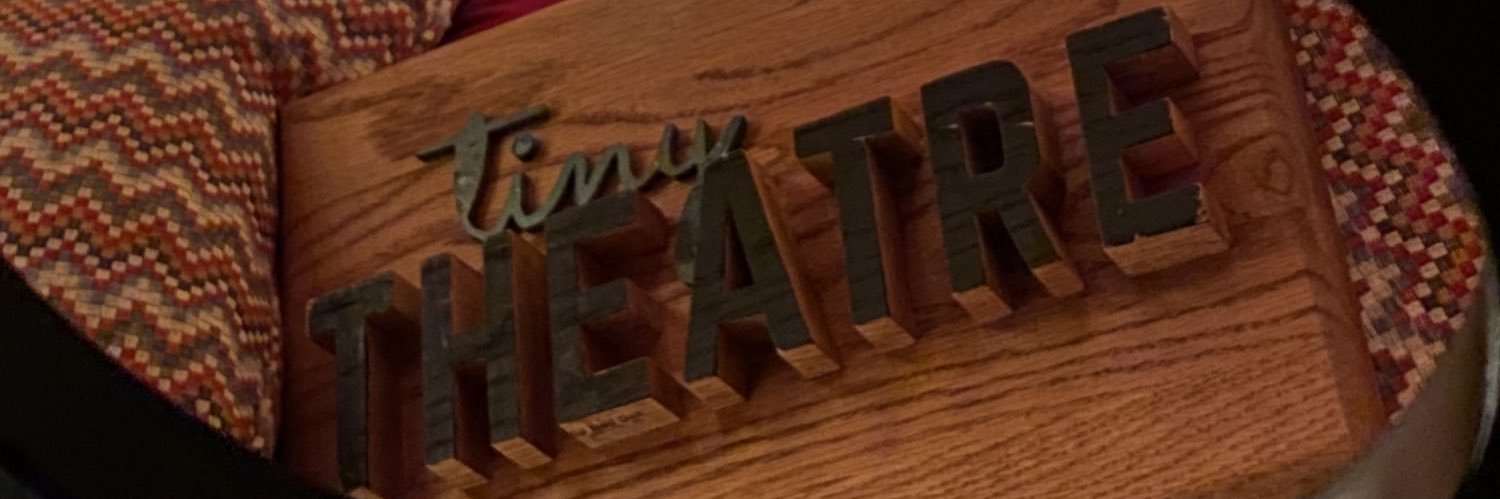 WelcmToTheGrnRm's profile banner image