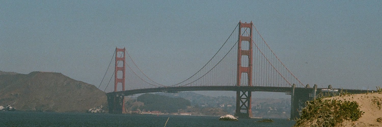 p_eeejay's profile banner image