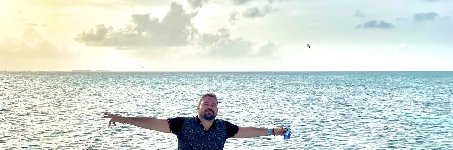 cesariost's profile banner image