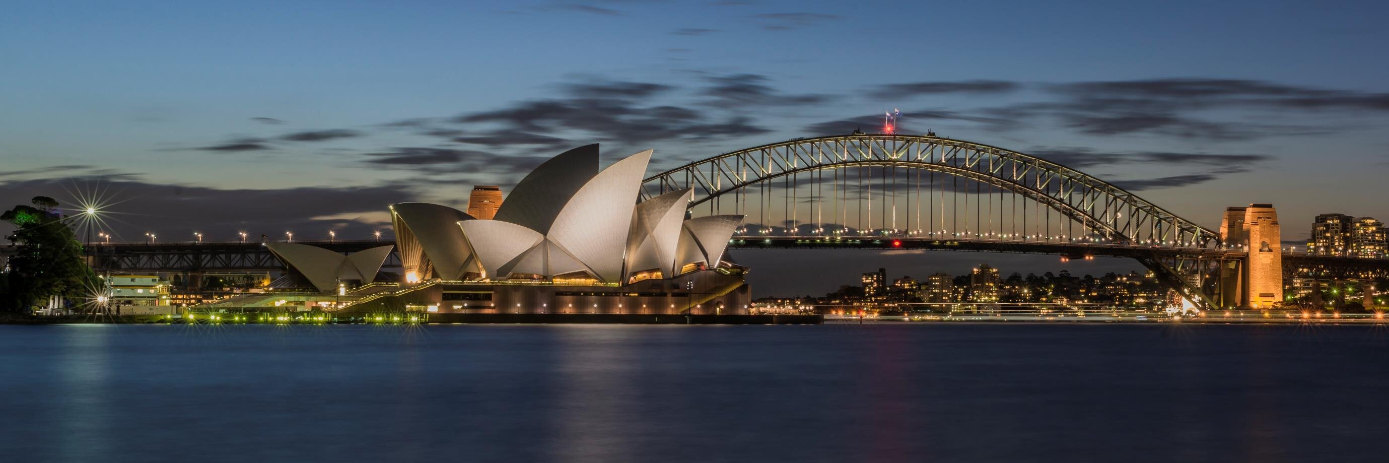 FOTOaRAY's profile banner image