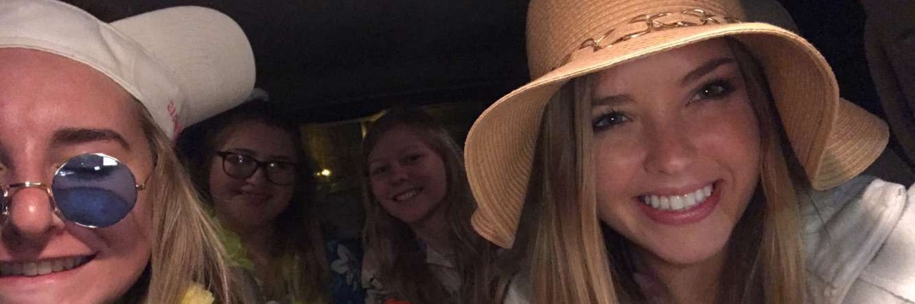 abby_andr's profile banner image