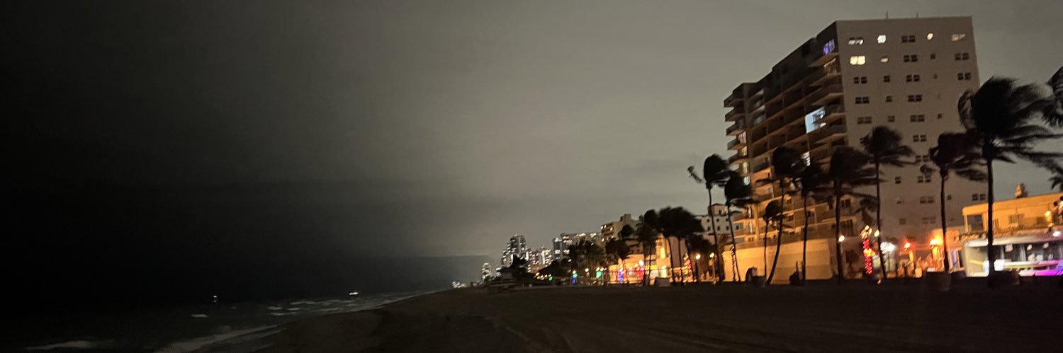 lavendrblu's profile banner image