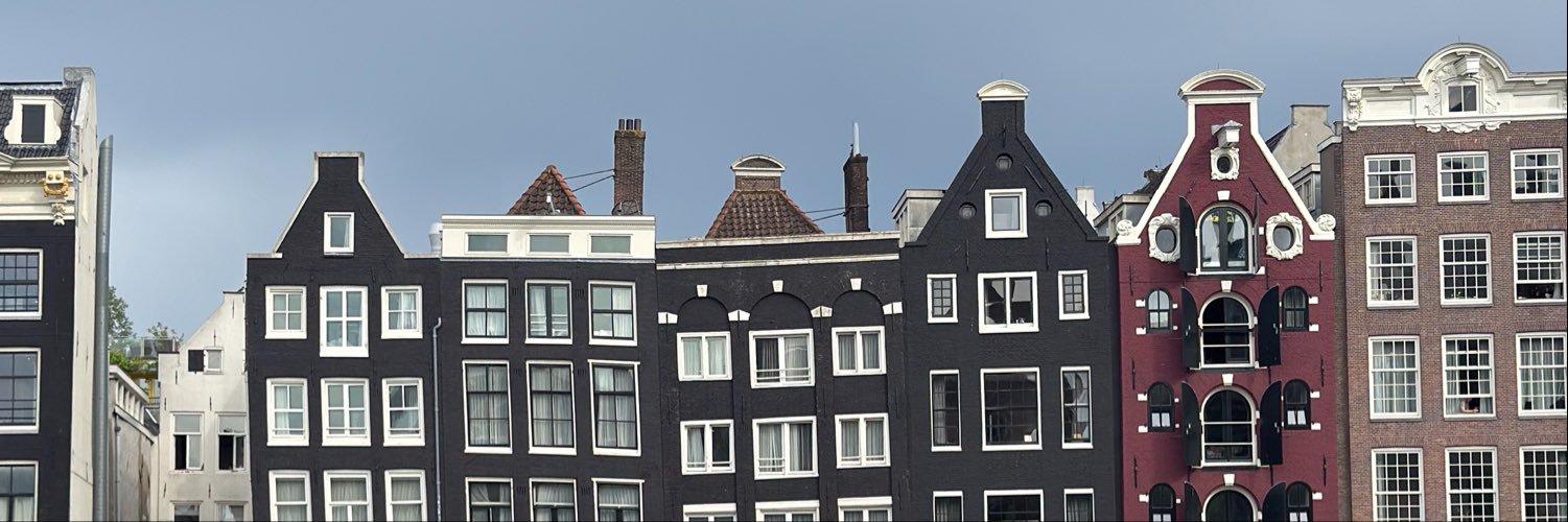 vivigenovesee's profile banner image
