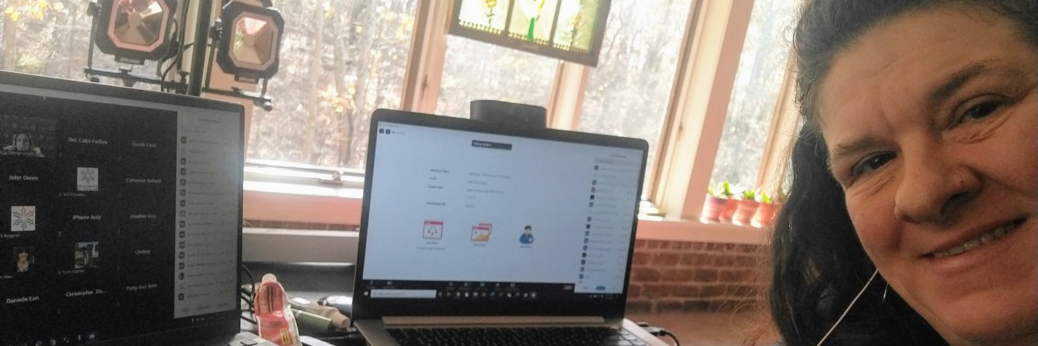braillemom's profile banner image