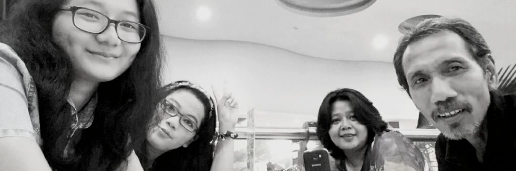pertiwi_indri's profile banner image