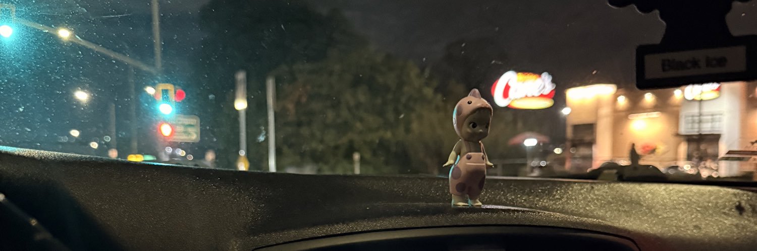 Daisyxcastillo's profile banner image