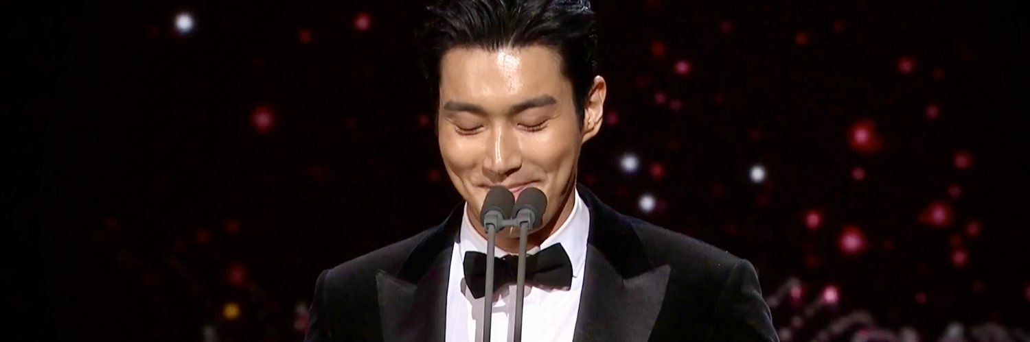 THESIWONEST's profile banner image
