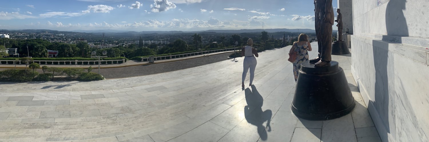 karifreska's profile banner image