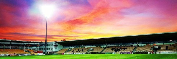 evabeik Profile Banner