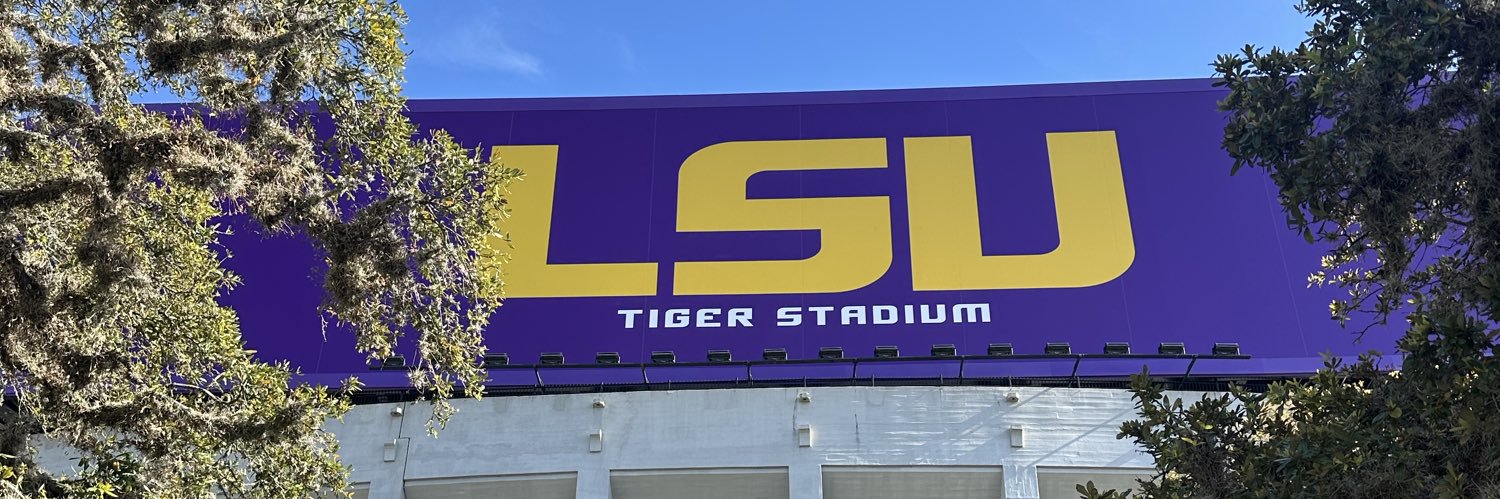 Tee Martin banner