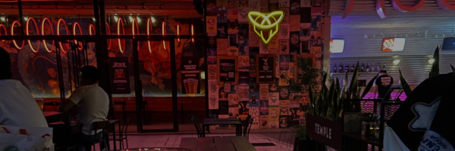 priscinaveira's profile banner image
