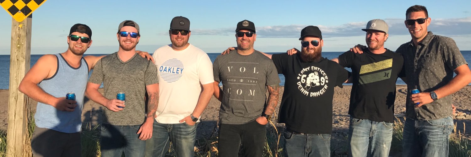 Underhiill's profile banner image