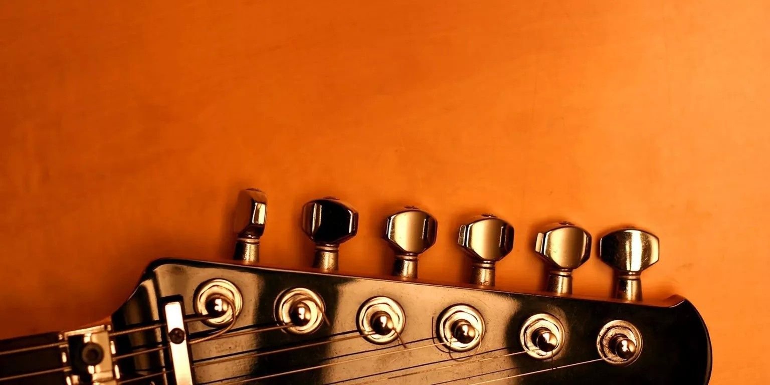 jelavarias's profile banner image