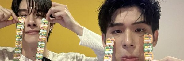 QueenWarit Profile Banner