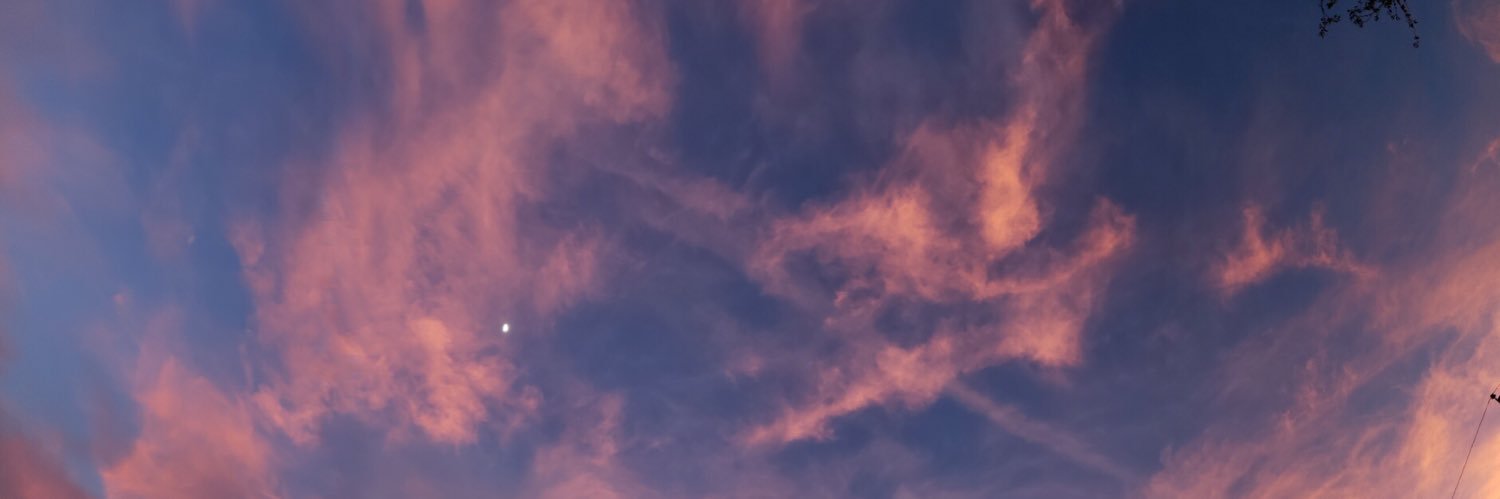 MirandaAven's profile banner image