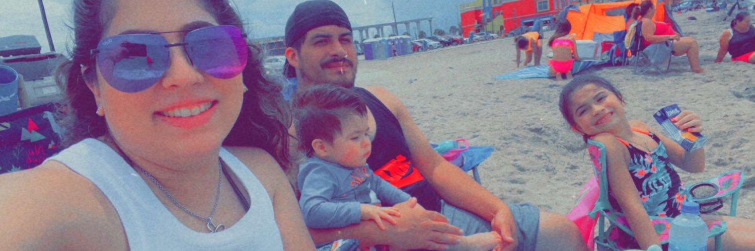 Esme 🌻 banner