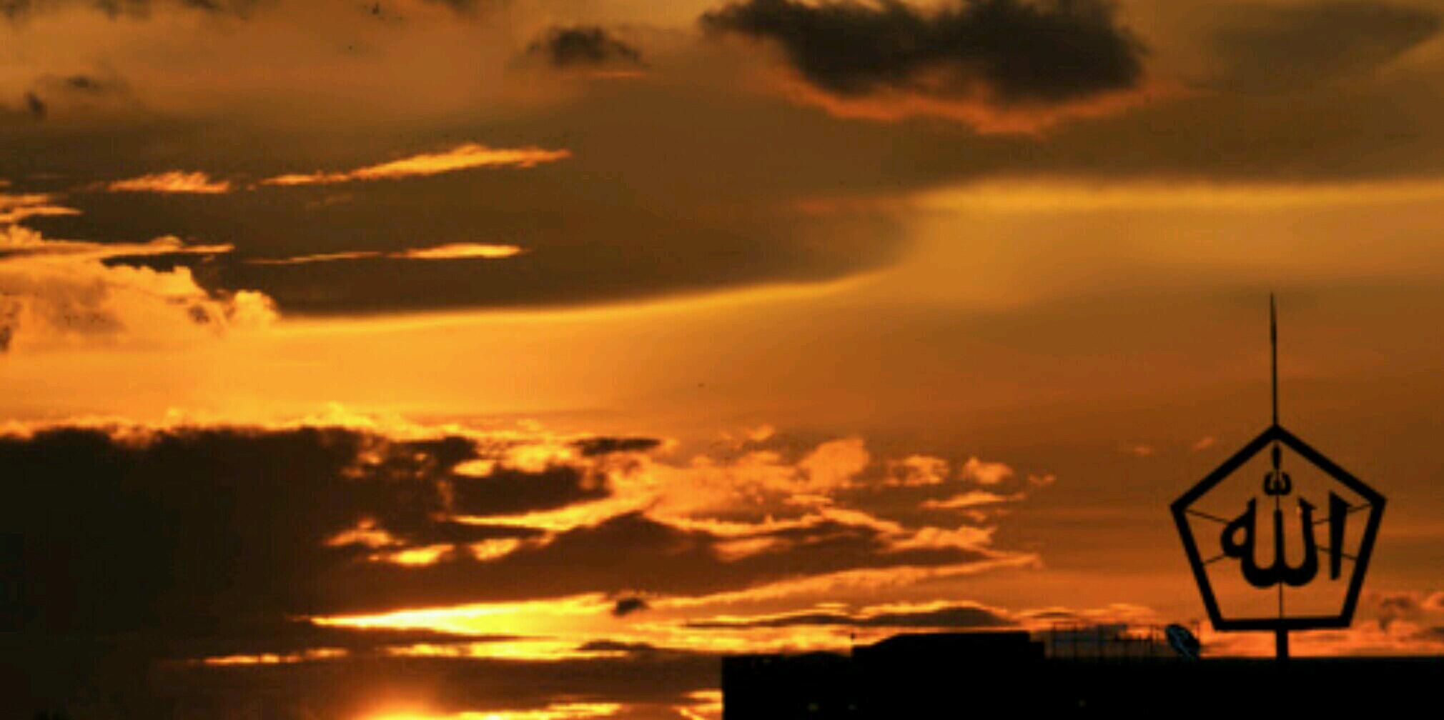 uaisol's profile banner image
