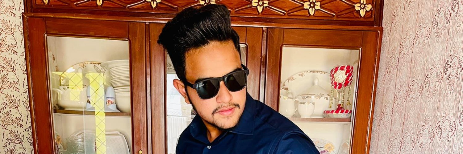 Mahsanbaig12's profile banner image