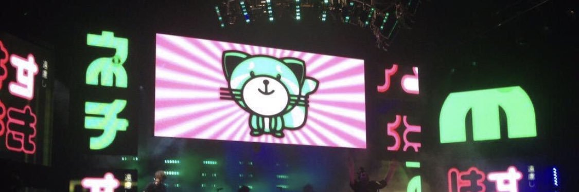 r0zzm's profile banner image