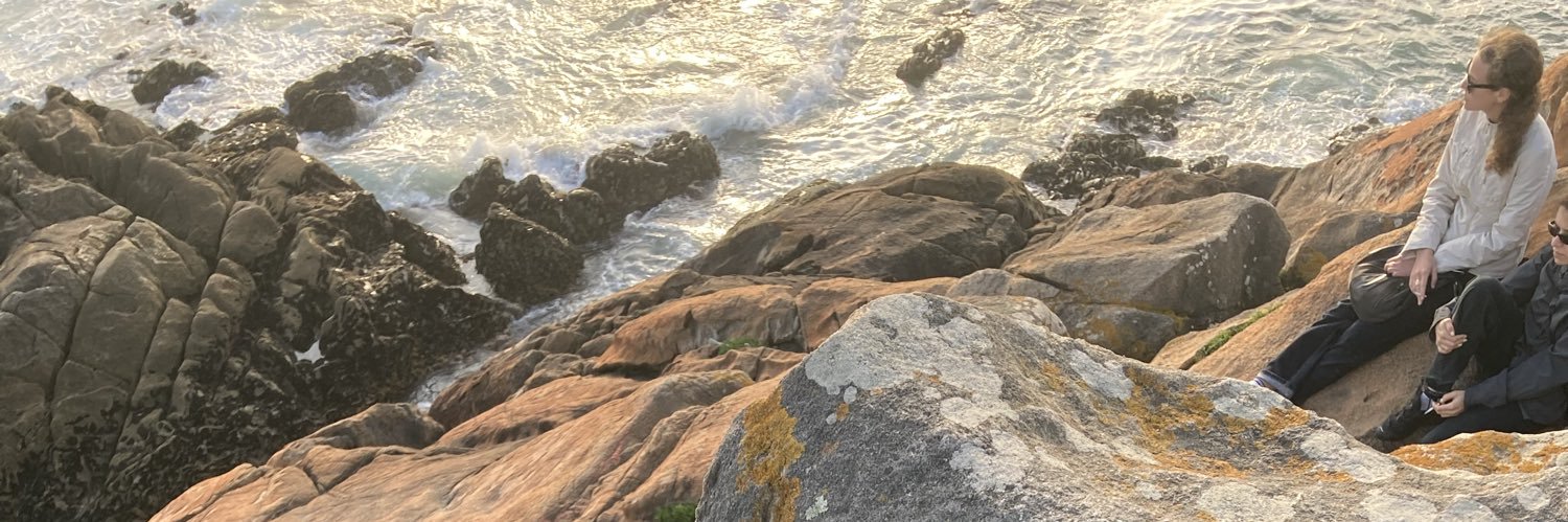 atombae's profile banner image