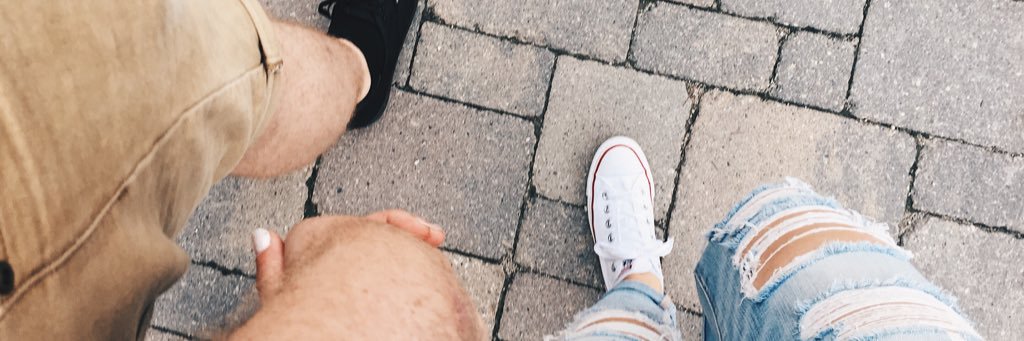 sarahlear_'s profile banner image