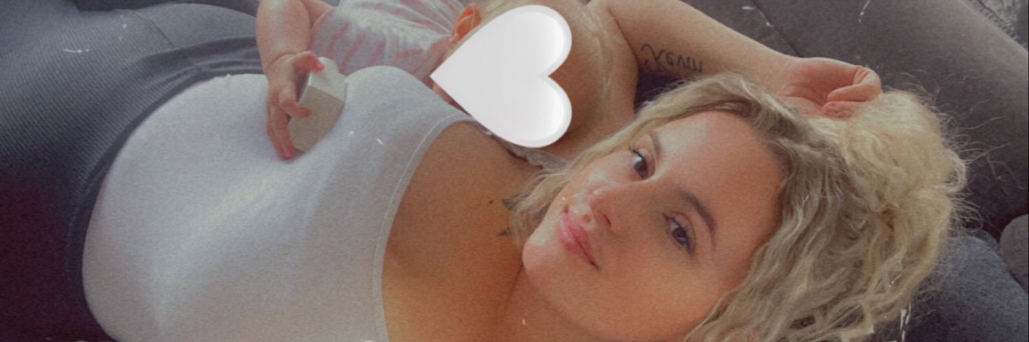 AlyssaRevel's profile banner image