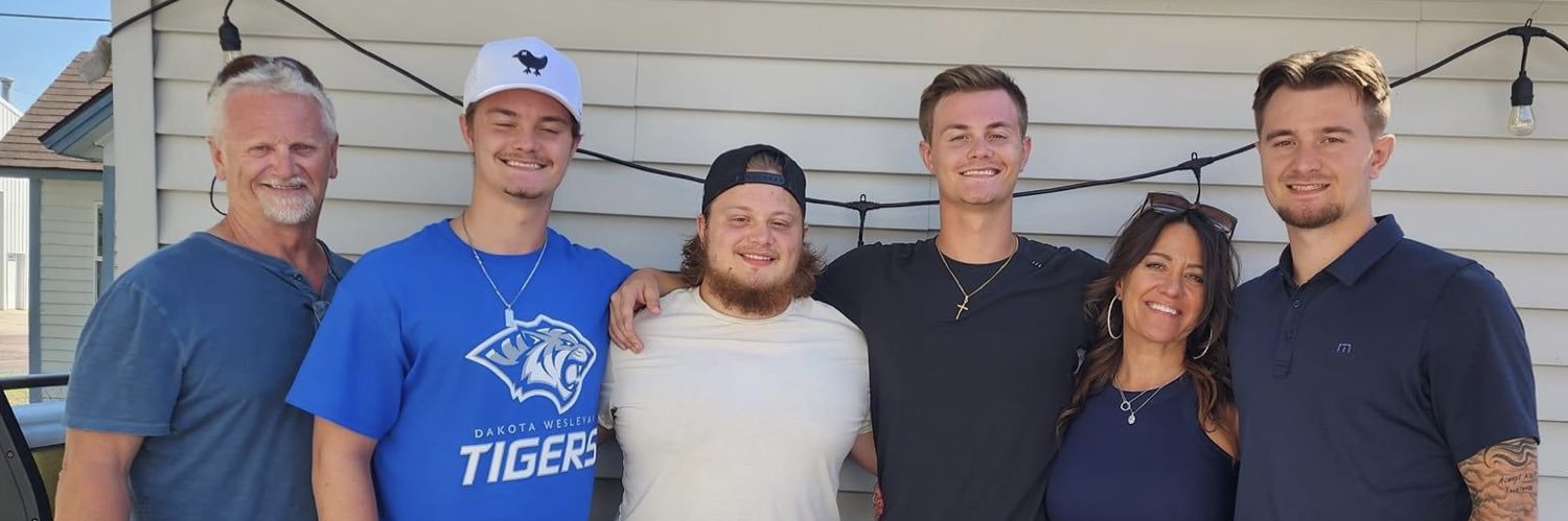 carson_rentz's profile banner image