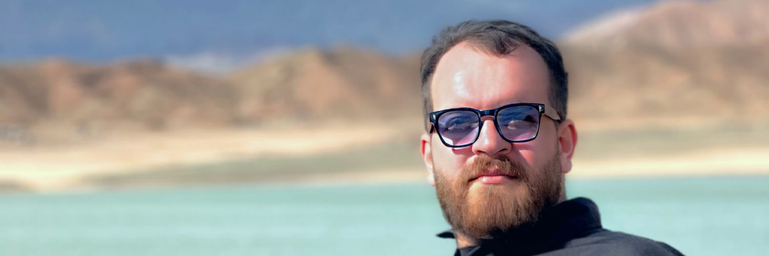 Ali banner