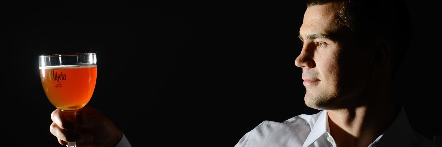 MikelaAlus's profile banner image