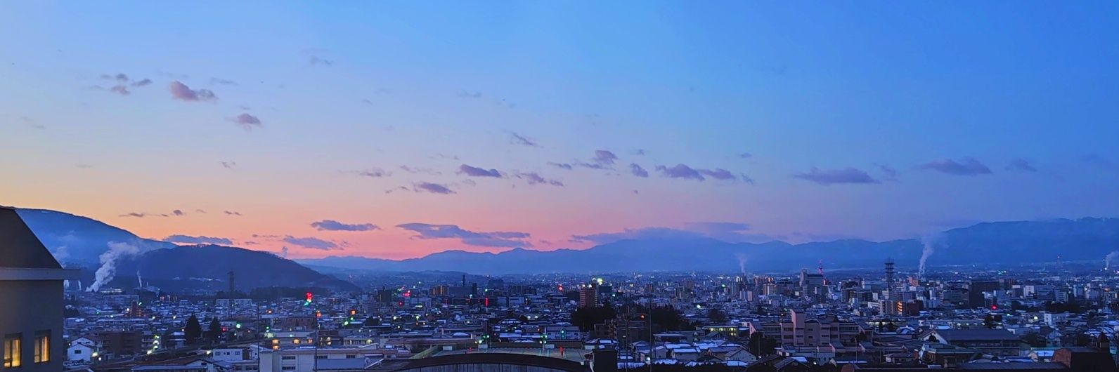whitekoko2's profile banner image