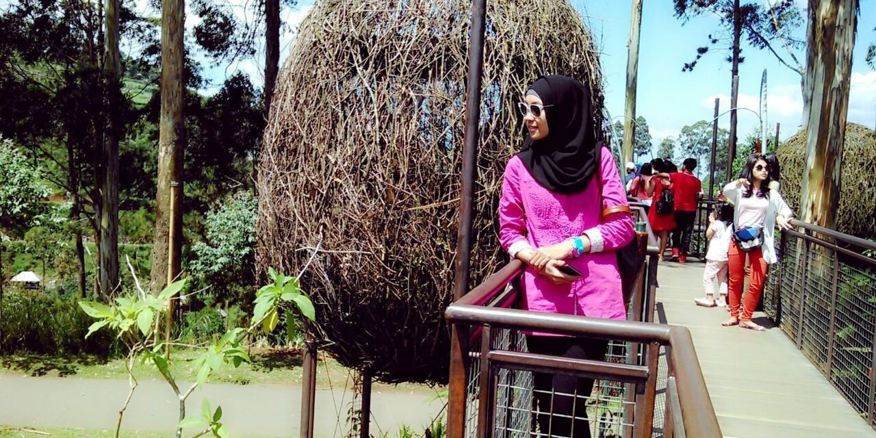 putrijuniarti's profile banner image
