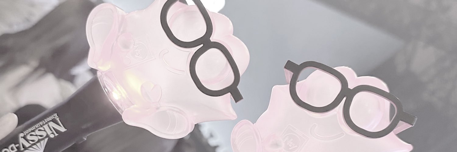 ud____m's profile banner image