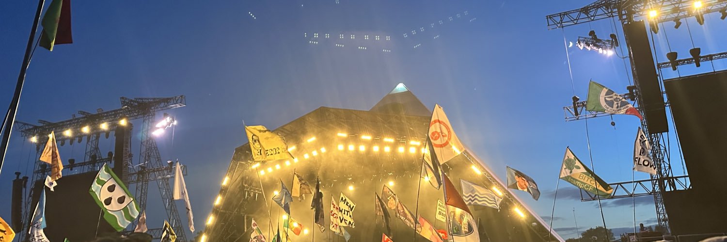 leahconstantine's profile banner image