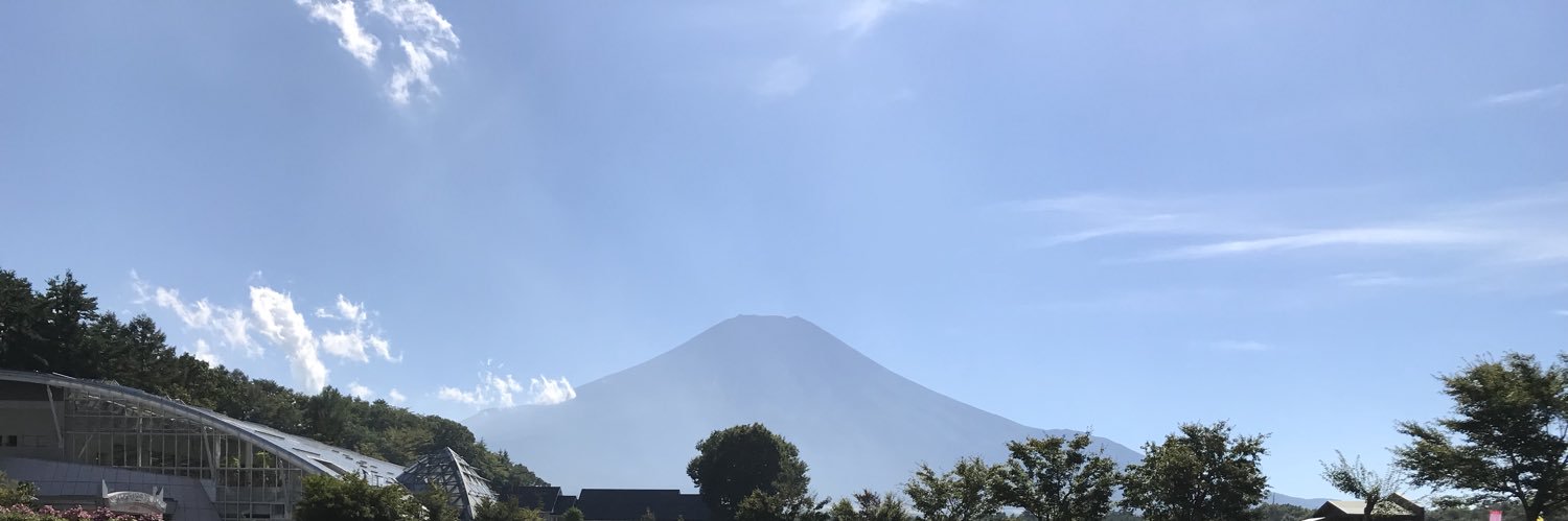 mameeee12's profile banner image