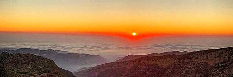 kareemsaneh's profile banner image