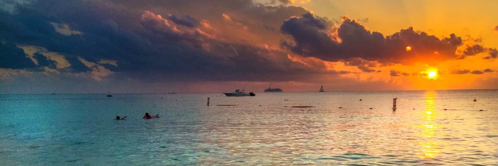 arwcayman's profile banner image