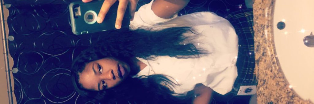 llleelleee_'s profile banner image