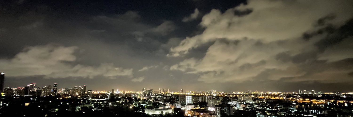 Nannanaene's profile banner image